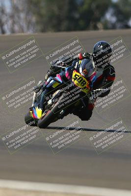 media/Sep-21-2025-TrackDaz (Sun) [[277c75b276]]/A Group/12pm (Turn 2)/